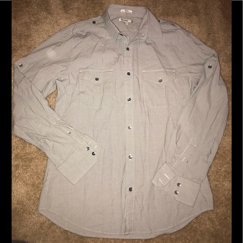 EXPRESS Fitted Button up shirt!